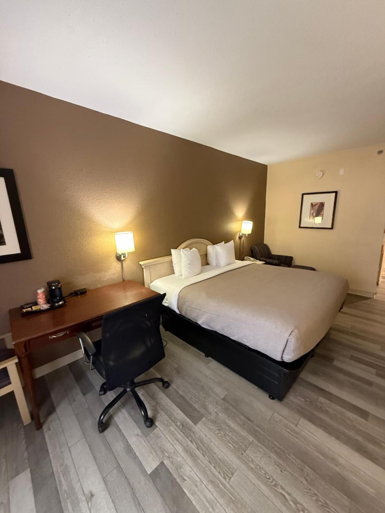 Quality Inn & Suites Exmore Exterior photo
